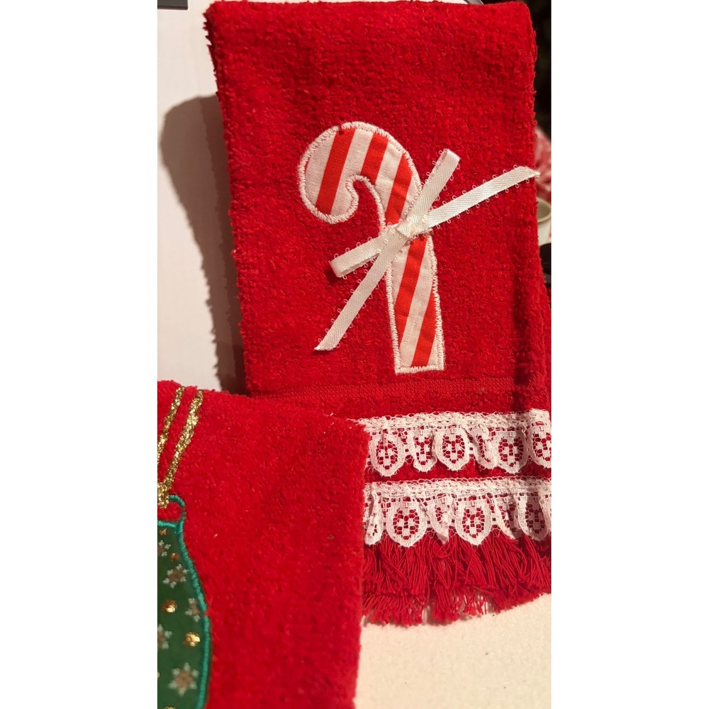 Vintage Christmas Red Hand Towel Set Embroidered Lace Fringe Holiday Decor 3pc